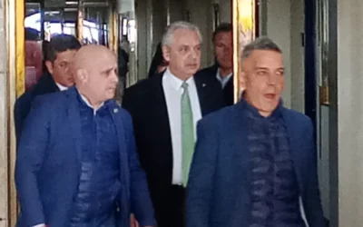 Alberto Fernández llegó a Comodoro Py para ampliar su indagatoria en la causa Seguros