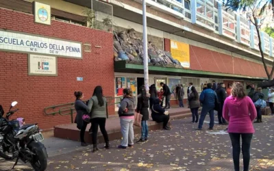 Detienen a la mamá y a la abuela de un nene por clavarle una birome al director de una escuela