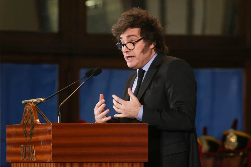 Milei, tras lo sucedido en el Senado: “Vamos a vetar y si se cae el veto, vamos a judicializar»