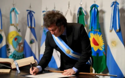 Javier Milei adujo que no viajó a Tucumán por la niebla, pero hay tensión con los gobernadores