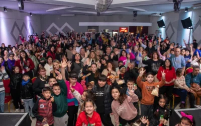”Décadas”, un recorrido musical por la historia argentina