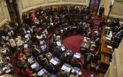 El Senado sancionó el aumento del bono jubilatorio, la recomposición del 7,2% y la extensión de la moratoria