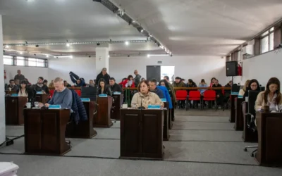 Florencio Varela: El Concejo Deliberante aprobó repudios a las políticas del gobierno de Milei