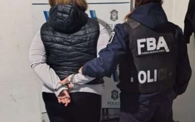 Arrestaron a dos policías y una es de Florencio Varela  por tenencia ilegal de armas y con cocaína