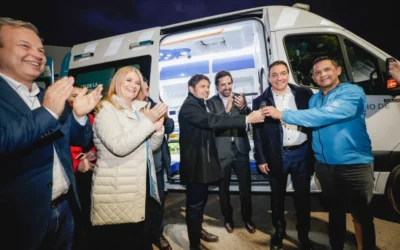 Hospital “Mi Pueblo” tiene una nueva ambulancia y equipamiento médico