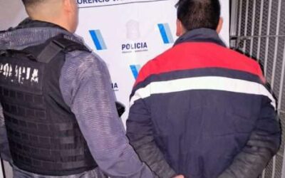 Villa San Luis: Allanamiento con detenidos por venta de drogas y tenencia de arma de fuego