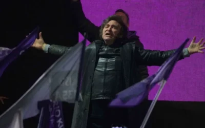 Cierre de campaña. Milei rechazó las “operaciones”, defendió a su hermana y dijo que LLA y el peronismo están en “empate técnico”