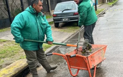 Operativos de higiene urbana en barrios varelenses