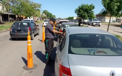 Dispositivos de control vehicular en el distrito: Decomisaron 64 vehículos