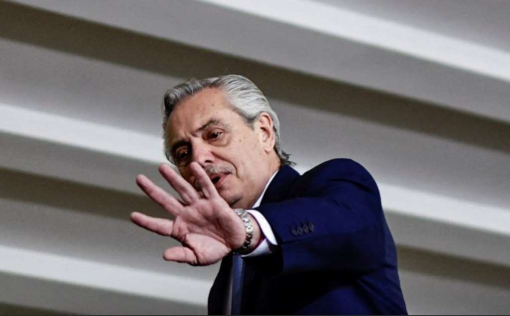 “Querida Argentina, lamento que su presidente sea un idiota”: el posteo de Alberto Fernández contra Milei