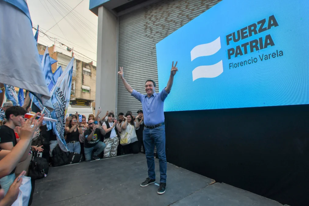 Andrés Watson en el cierre de campaña instó a “defender una Argentina industrial, de trabajo genuino, de oportunidades, de salud y educación pública”