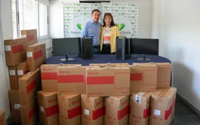 Entregaron 22 computadoras para Centros de Salud varelenses