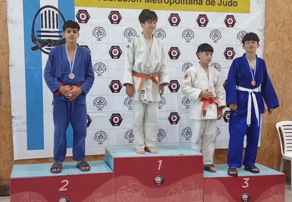 Judokas varelenses volvieron al distrito con 16 medallas