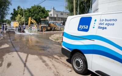 AySA: reparación hidráulica de emergencia en 27 barrios de Florencio Varela