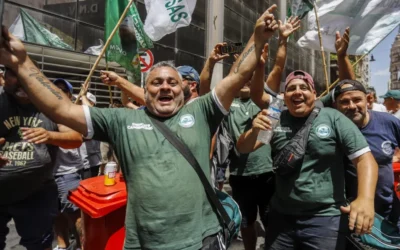La CGT marchó en Plaza de Mayo contra la reforma laboral y anticipó un “paro nacional”