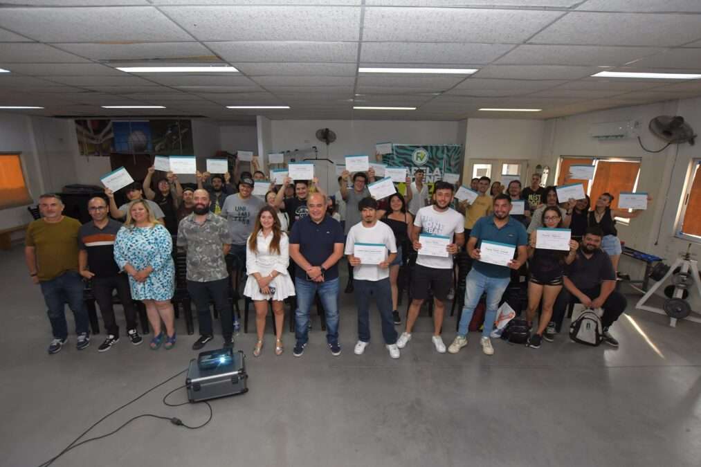 Cierre del ciclo 2025 para los talleres municipales de relato deportivo y de creación musical