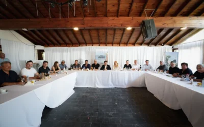 Kicillof gana tiempo con una frágil «pax sindical» y avanza con dos decisiones clave para la interna