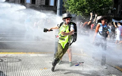 Protestas contra la reforma laboral en el Congreso: dos mujeres heridas