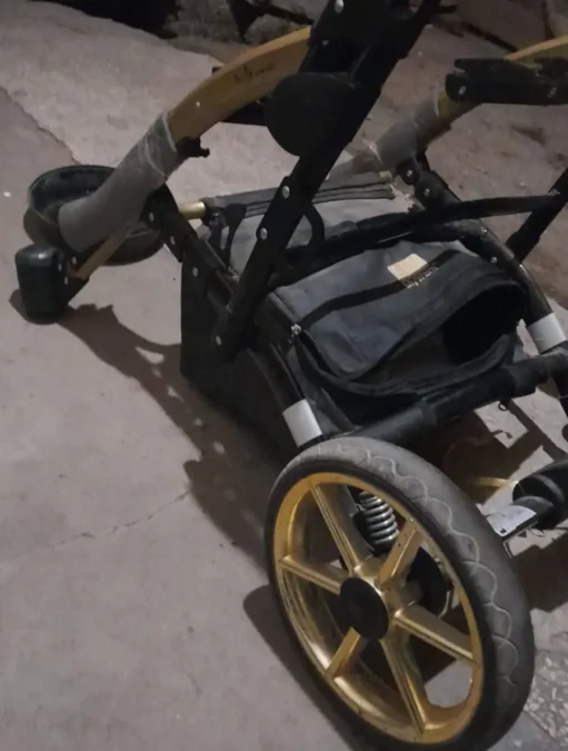 VIDEO. Una madre solicita que le devuelvan las ruedas de la silla de ruedas de su hijo con discapacidad