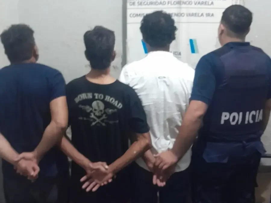 Varios detenidos por consumo de estupefacientes en vía pública en Varela