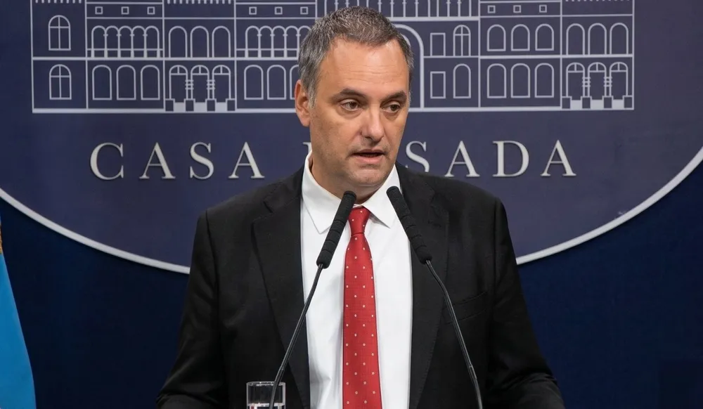 Manuel Adorni evitó dar detalles de su patrimonio y aclaró: «No tengo nada que esconder»