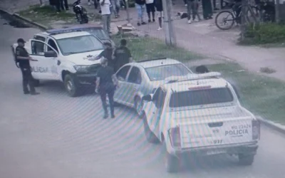 Iba en un auto buscado por la Justicia y fue detectado por el Anillo Digital en El Parque