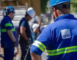 Corte al tránsito por obras en cañerías de AySA en cruce de Senzabello y Ameghino