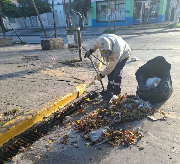 Higiene urbana tras la tormenta en Florencio Varela