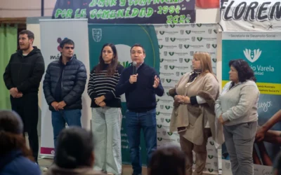 Entregaron subsidios a vecinas varelenses en reconocimiento por su compromiso comunitario