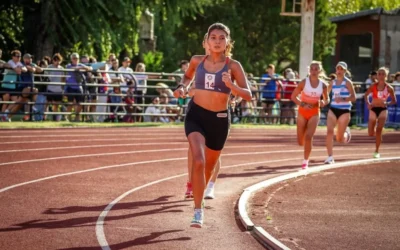 Los atletas Gisell Méndez y Maximiliano Fernández representaran a Varela en el torneo nacional de atletismo en Entre Ríos