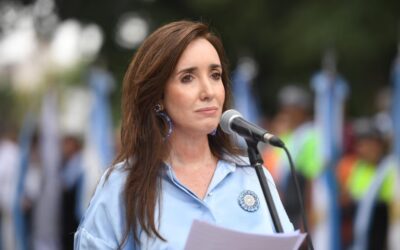 Victoria Villarruel se diferenció de Milei y saludó a los periodistas en su día