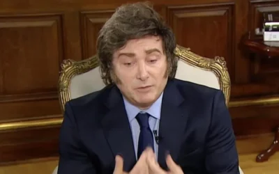 Milei defendió la reforma del Banco Central, justificó el rescate de EE.UU. y volvió a bancar a Adorni