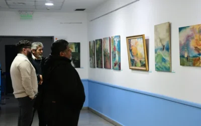 Inauguración de una muestra de arte en el Hospital El Cruce