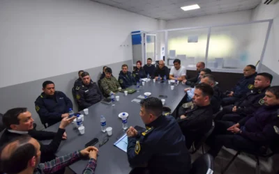 El intendente Watson reunió a representantes de las fuerzas de seguridad para coordinar labores colaborativas