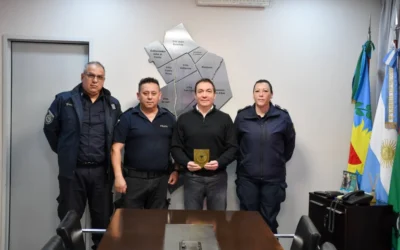 Heroico accionar de tres policías que salvaron una vida en La Patagonia y fueron recibidos por el intendente Andrés Watson