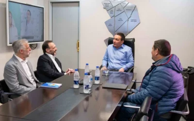 Watson se reunió con autoridades de Metrogas