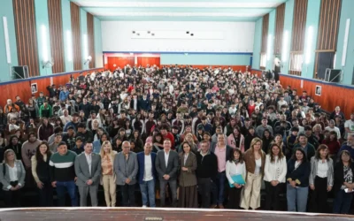 Florencio Varela: 700 estudiantes debatieron sobre salud mental, consumos y redes sociales en un encuentro con el Municipio y la Justicia